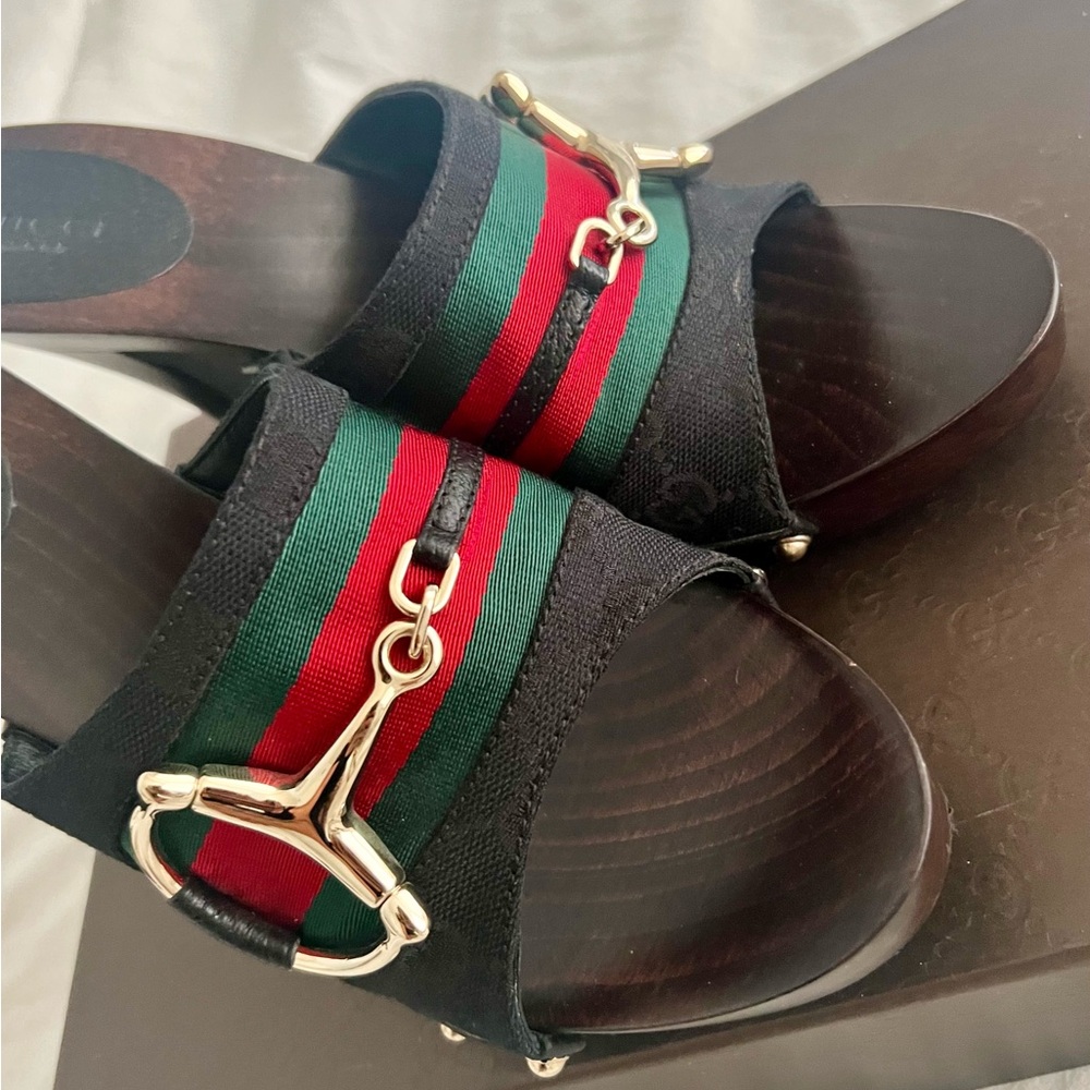 👑✅PRICE FIRM✅ AUTHENTIC Gucci Web Horsebit Black Heels - Picture 5 of 17